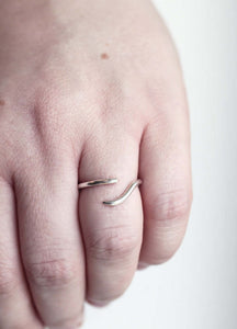 Handmade Eco-Friendly fine jewellery by Marie Beatrice Gade, ARTEMIS - Open ended silver ring