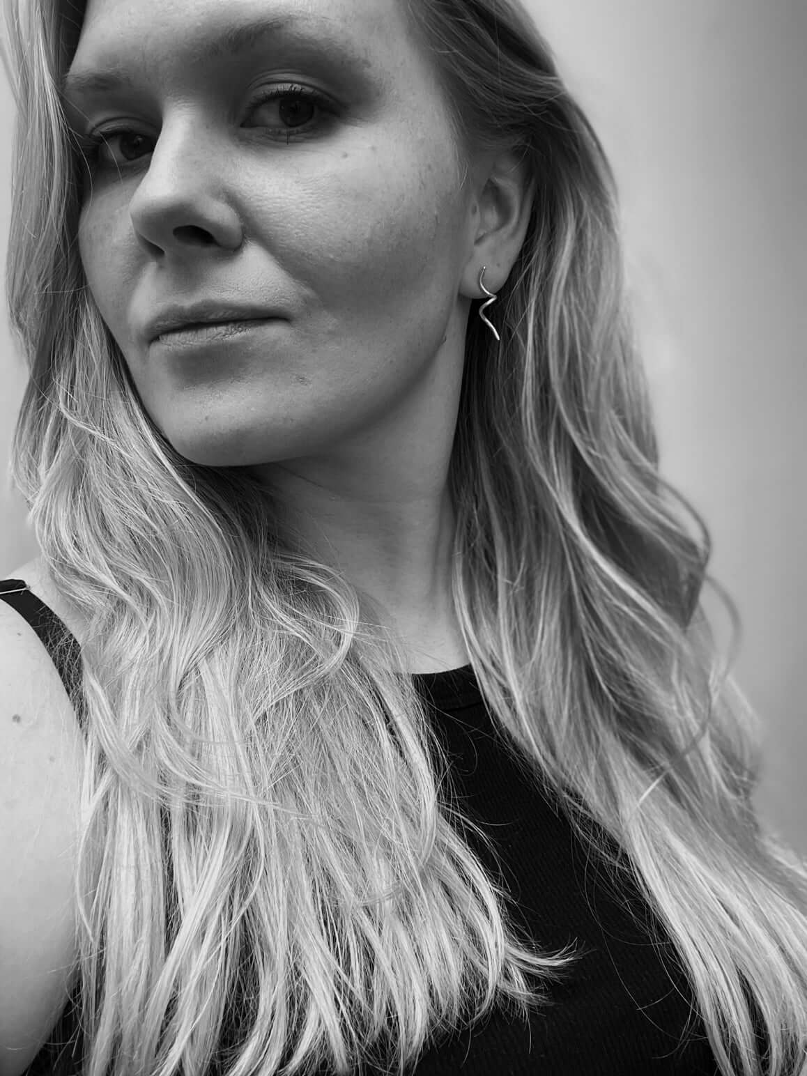 Handmade Eco-Friendly fine jewellery by Marie Beatrice Gade, ARYA - Swirly silver earrings