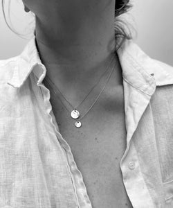    Dominga-handmade-silver-hammered-necklace-on-model-bw-by-Marie-Beatrice-Gade