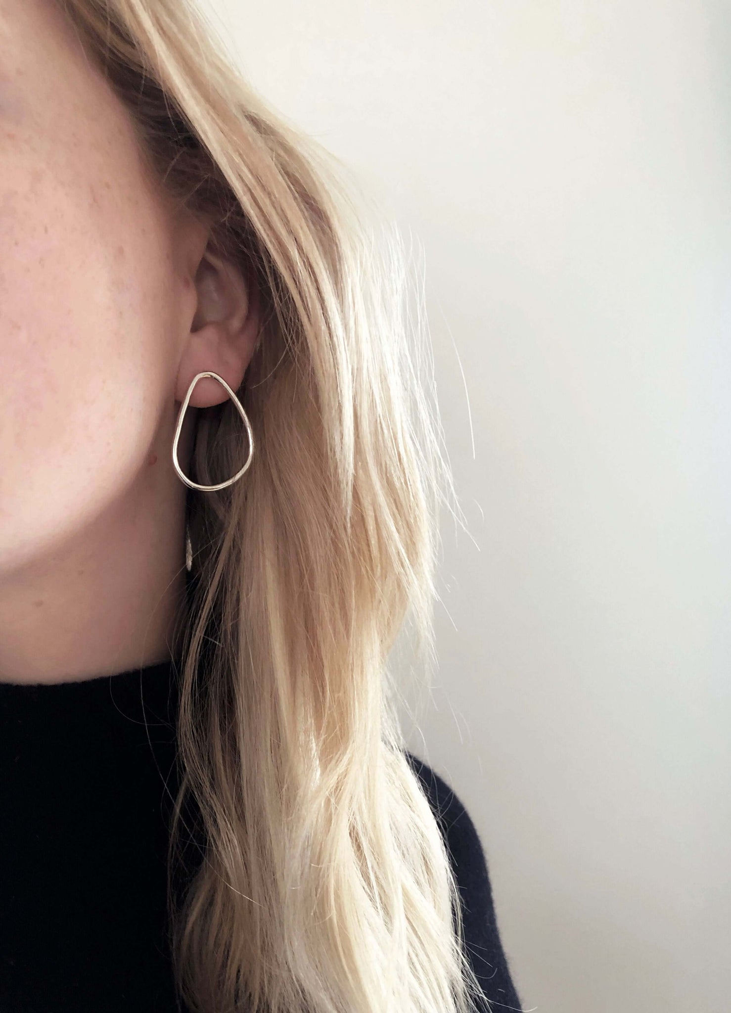 Handmade Eco-Friendly fine jewellery by Marie Beatrice Gade, ELENA - Oval silver earrings