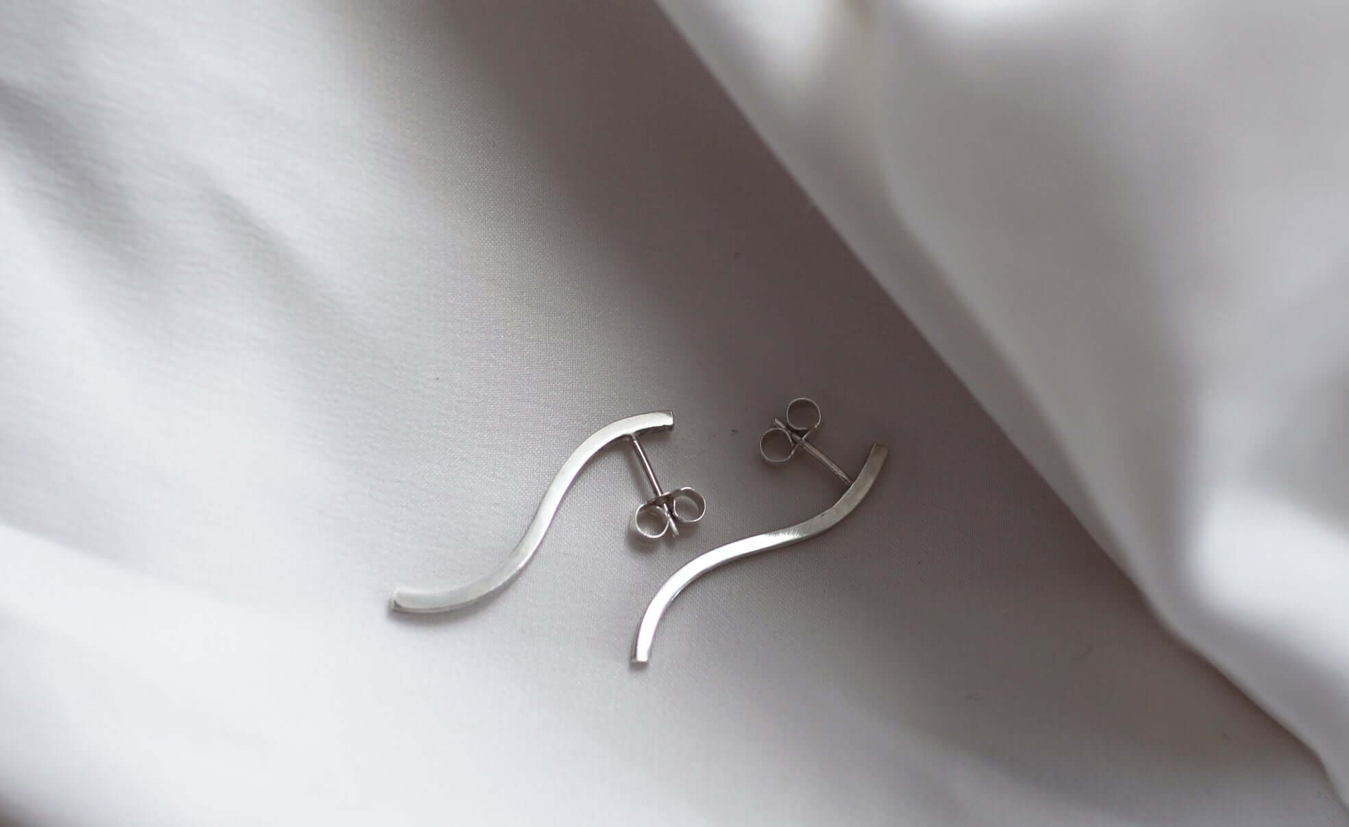 Handmade Eco-Friendly fine jewellery by Marie Beatrice Gade, EVERLY - Silver wave earrings