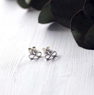 Handmade Eco-Friendly fine jewellery by Marie Beatrice Gade, EVIGHET - Silver eternity earrings