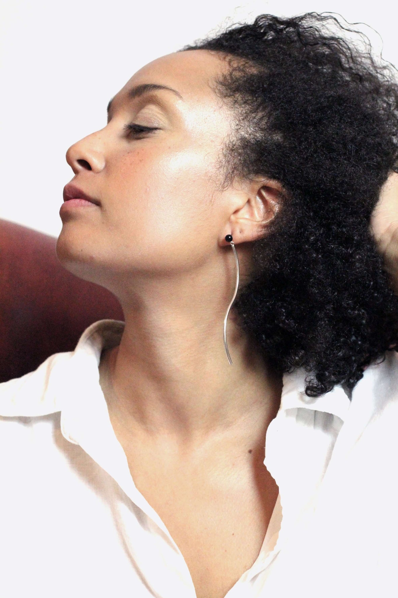 Faye-Earrings-on-model-profile-by-Marie-Beatrice-Gade