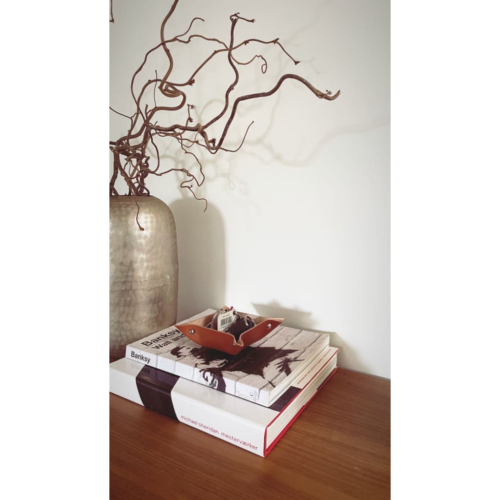 Handmade Eco-Friendly fine jewellery by Marie Beatrice Gade, COMO - Leather Travel Tray