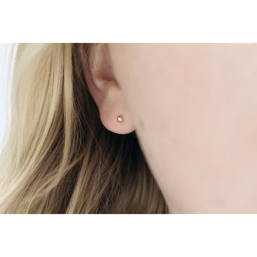 Handmade Eco-Friendly fine jewellery by Marie Beatrice Gade, DEW DROP MINI- 9K gold bead earrings