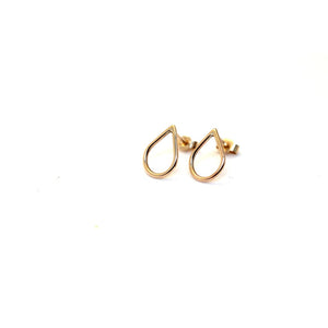 Filippa Minis in 9 ct yellow gold by M of Copenhagen laid out on a white background