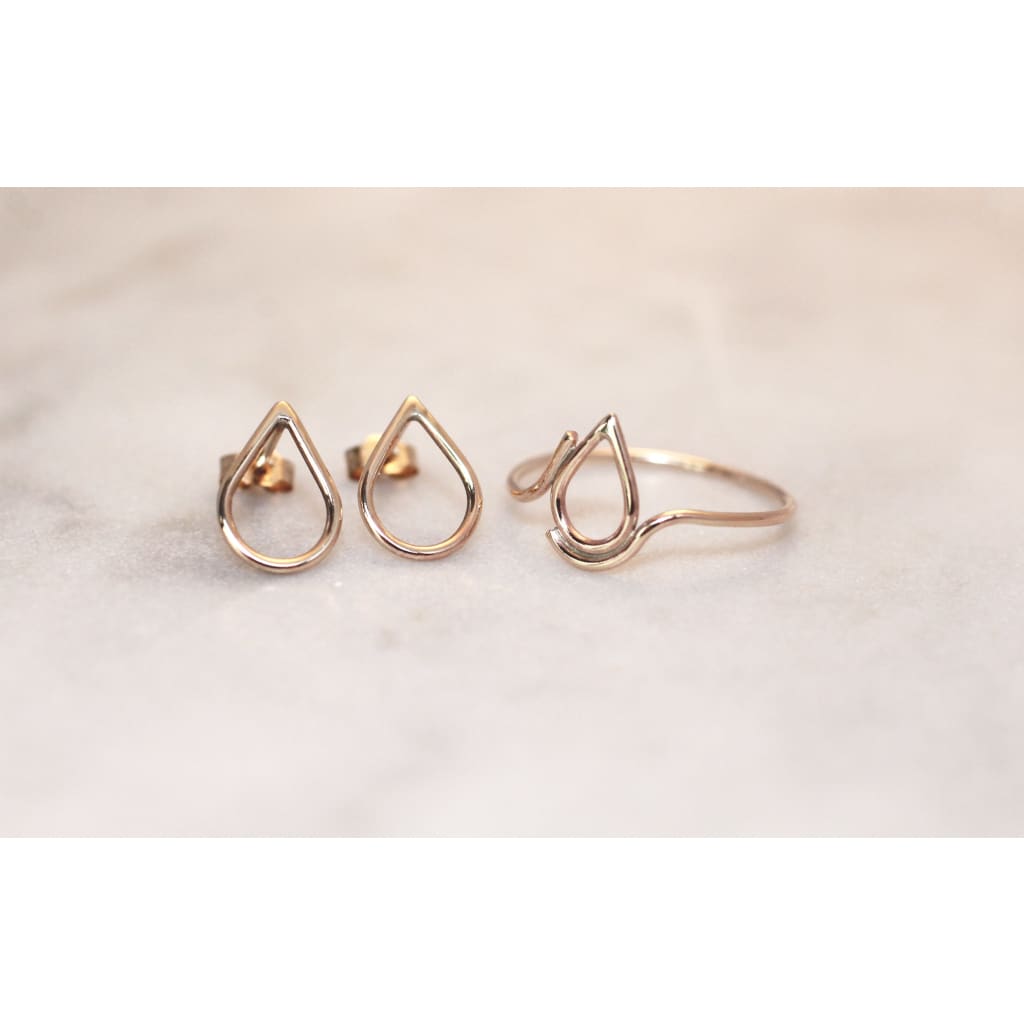 Filippa Earrings and Ring from recycled 9ct gold by M of Copenhagen