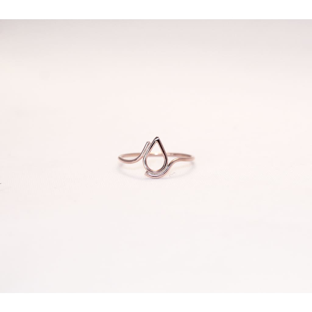 Handmade Eco-Friendly fine jewellery by Marie Beatrice Gade, FILIPPA MINI 9K Red Gold Ring