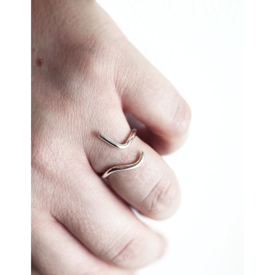 Hera silver ring by M of Copenhagen on models hand