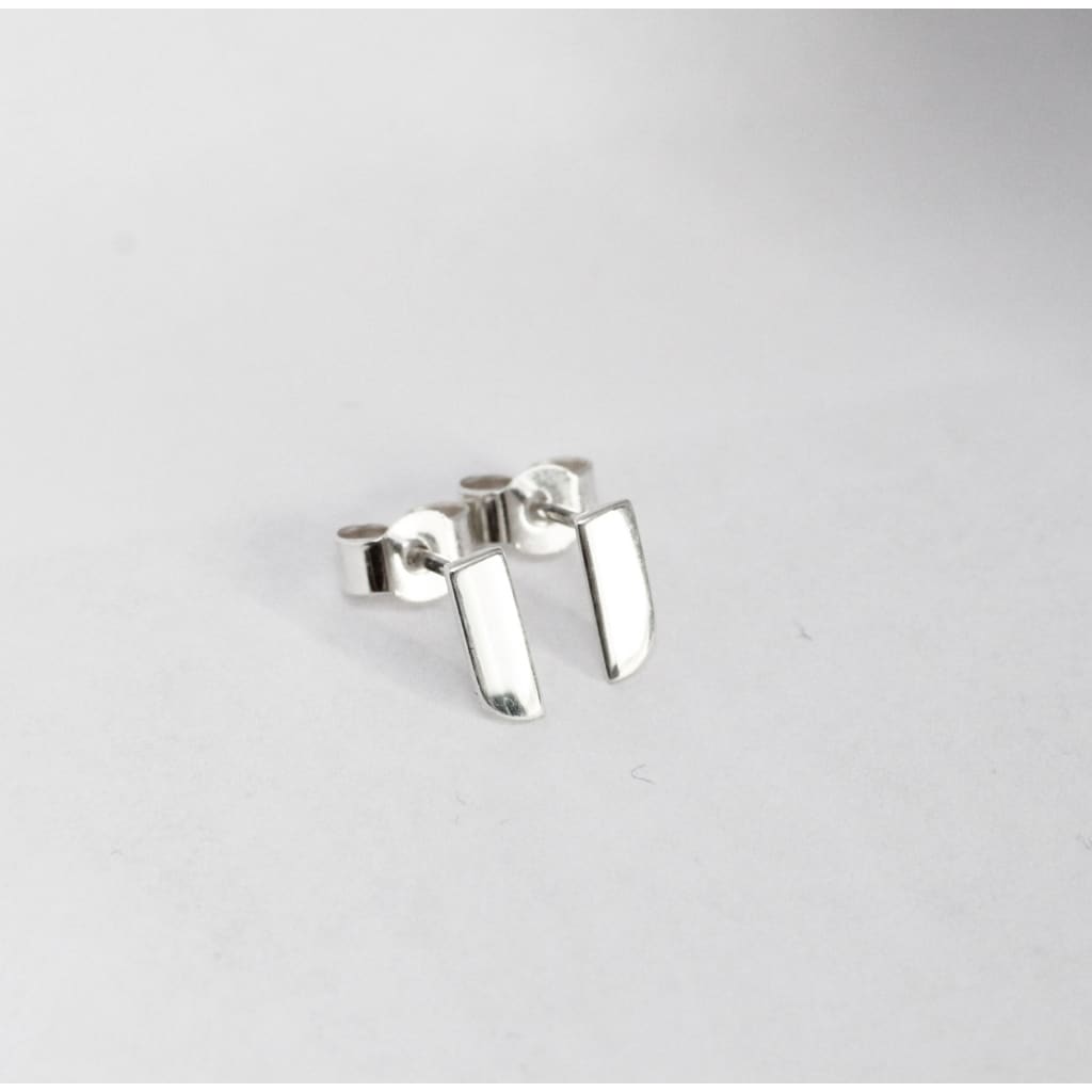 Irina-earrings-in-recycled-silver-M-of-Copenhagen-on-white-background