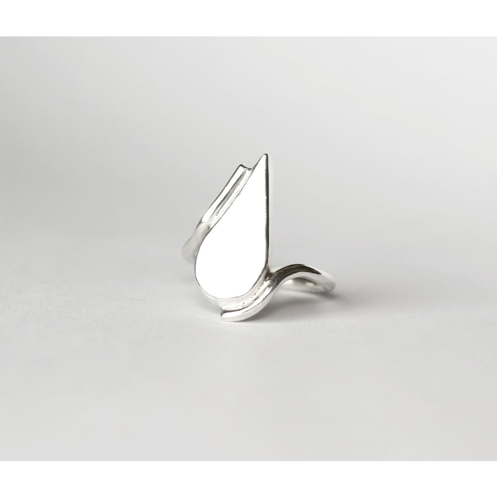Laguna ring by M of Copenhagen shown from the side on white background