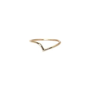 Thy ring  engagement ring in 9ct recycled gold by eco jeweller M of Copenhagen no background