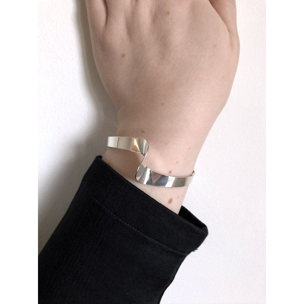 Handmade Eco-Friendly fine jewellery by Marie Beatrice Gade, VERA Bangle