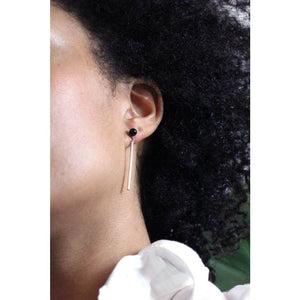 Vienna earrings by M of Copenhagen made with recycled silver and natural onyx beads shown on model